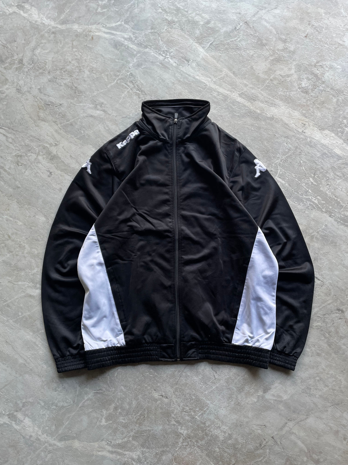 KAPPA WHITE AND BLACK JACKET-L