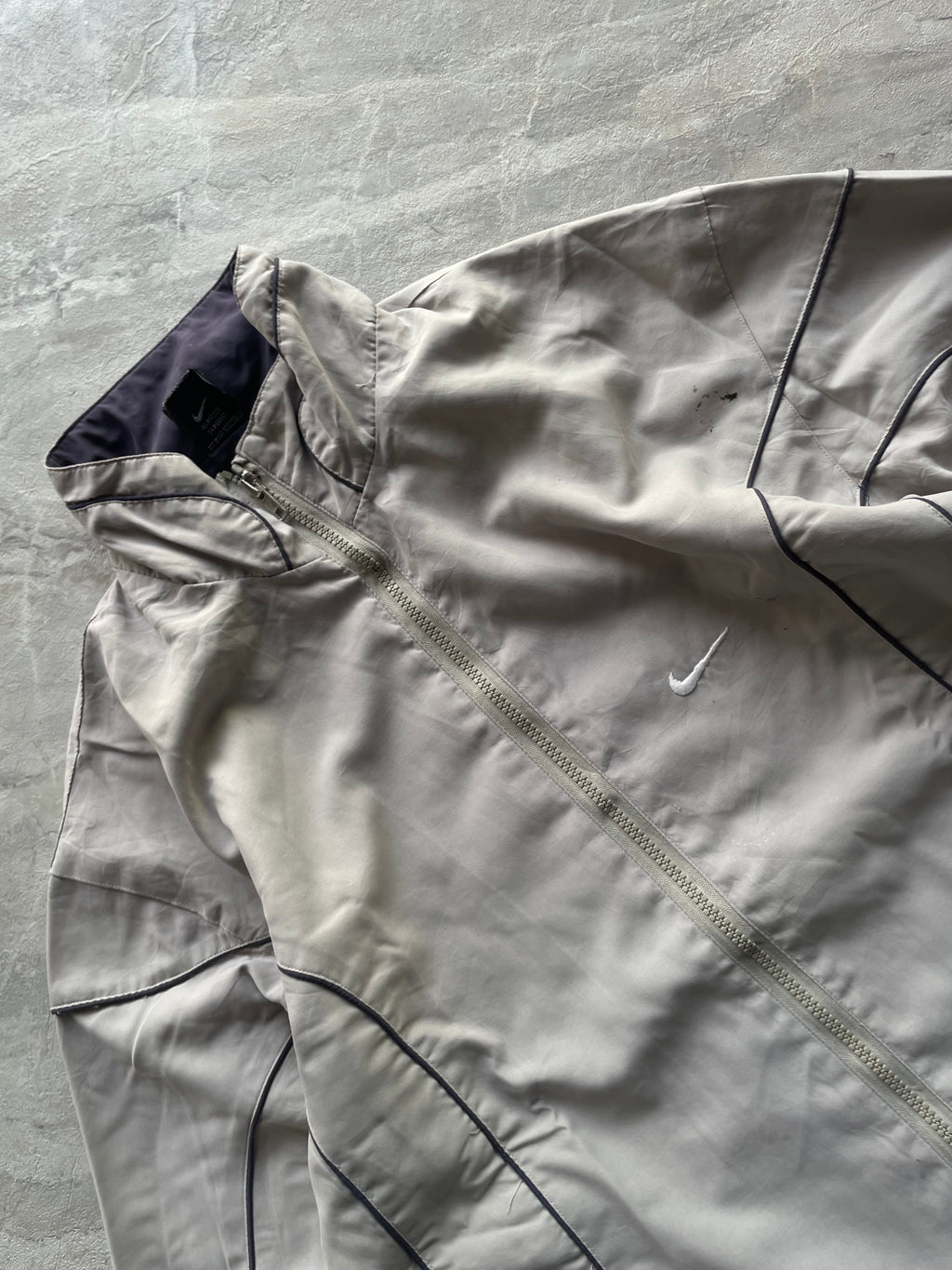 NIKE FULL ZIP TRACK JACKET-L