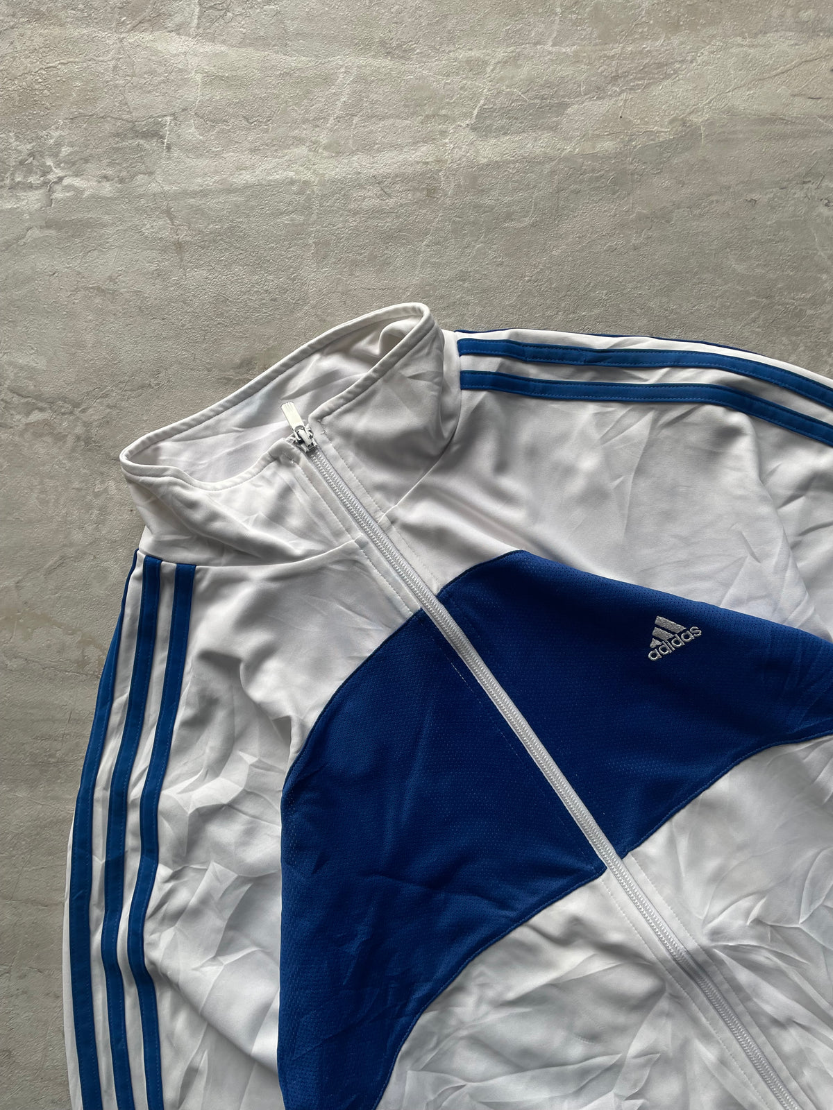 WJITE AND LOYAL BLUE ADIDAS TRACK JACKET-L
