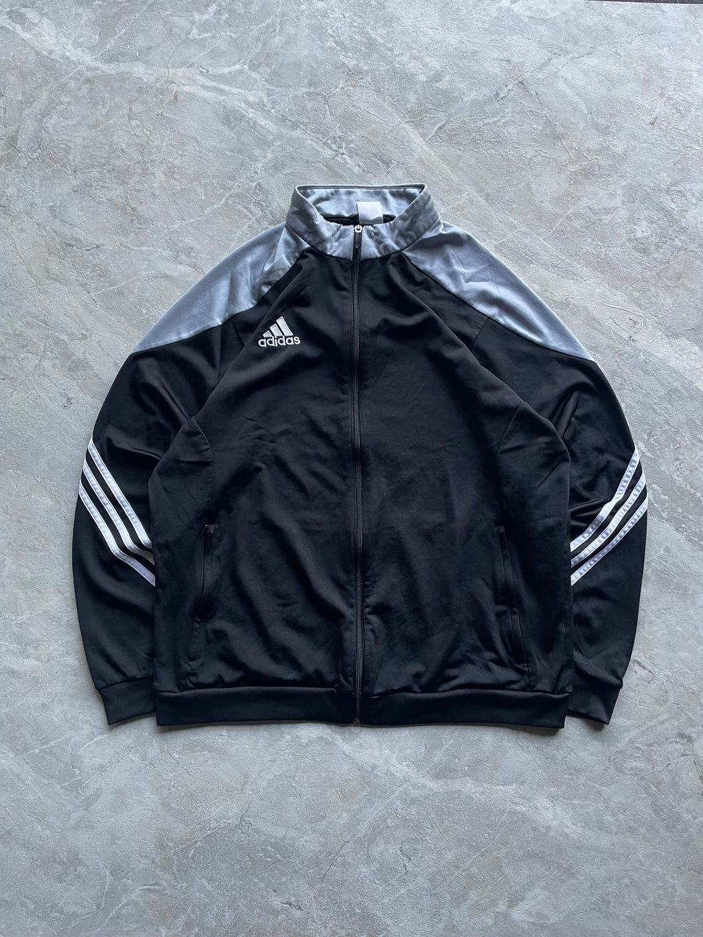 BLACK AND GREY ADIDAS TRACK JACKET-L