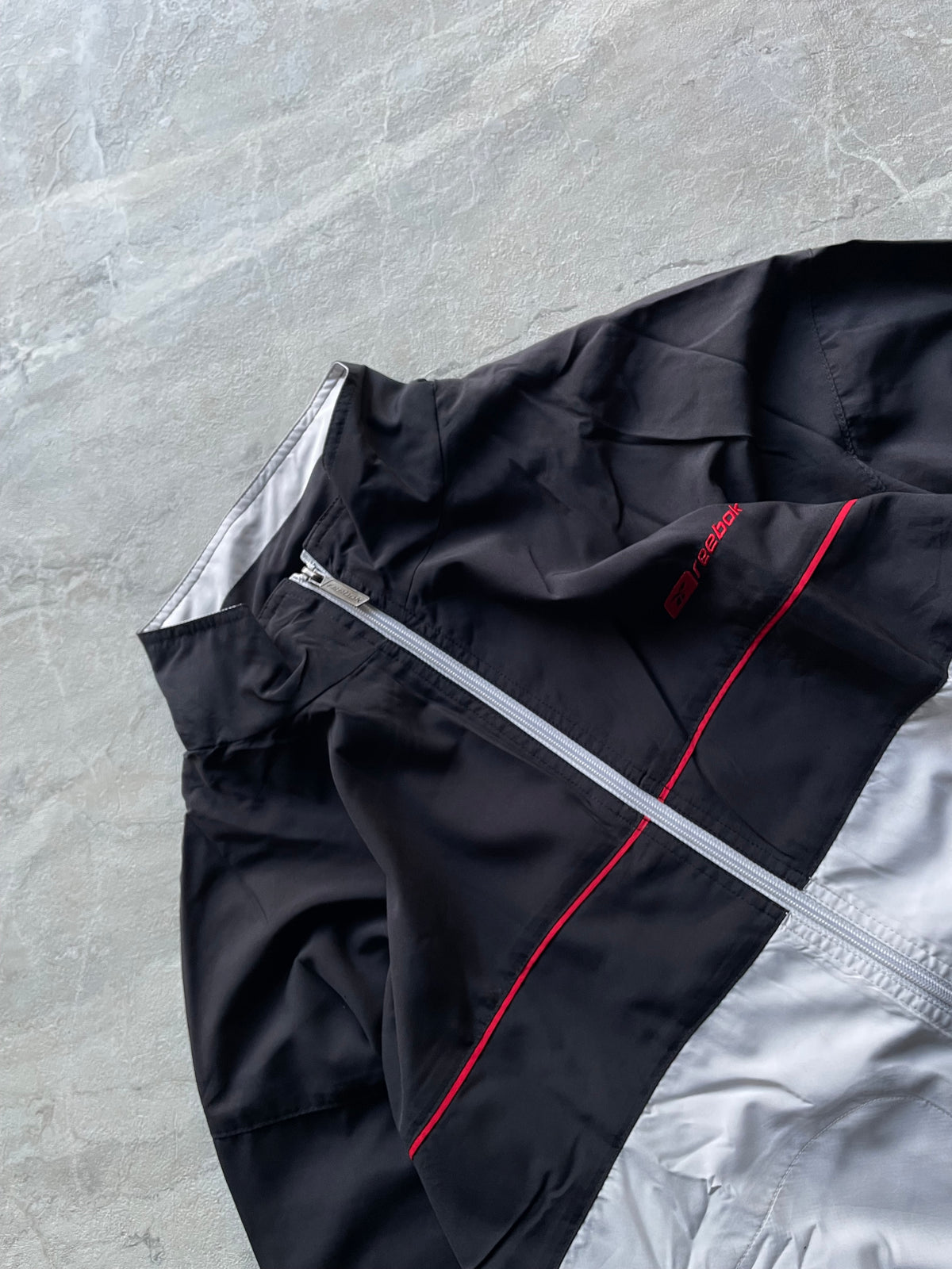 BLACK AND LIGHT GREY COLORBLOCK WINDBREAKER JACKET-XL