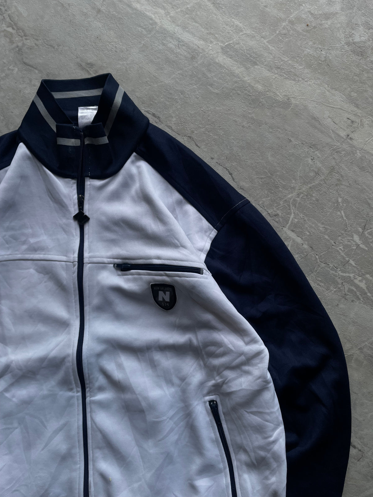 NEW BALANCE WHITE AND BLUE TRACK JACKET-L