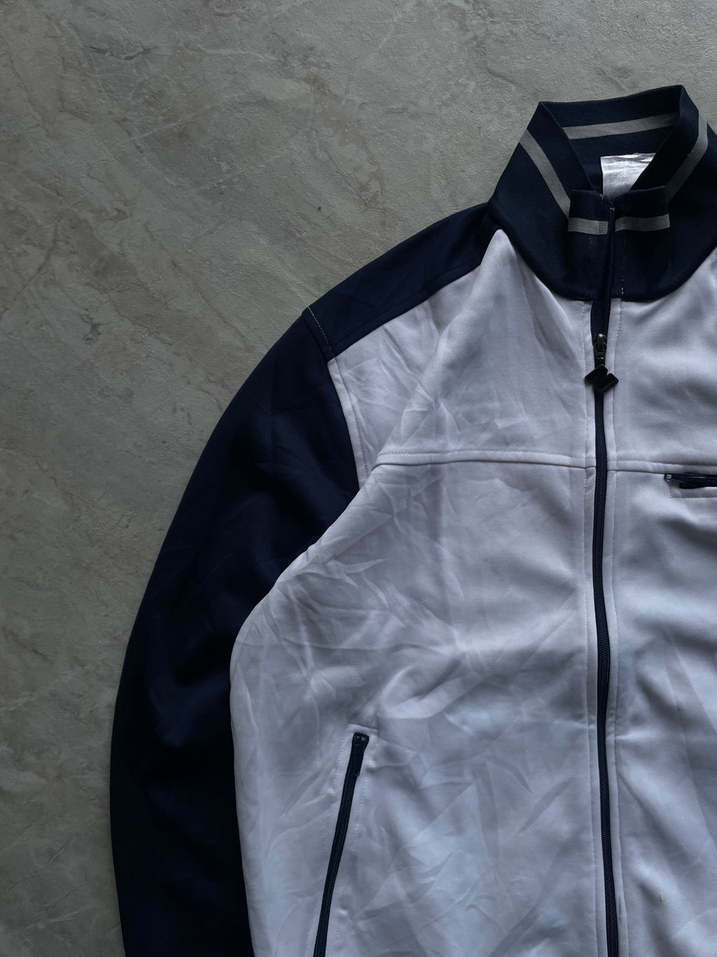 NEW BALANCE WHITE AND BLUE TRACK JACKET-L