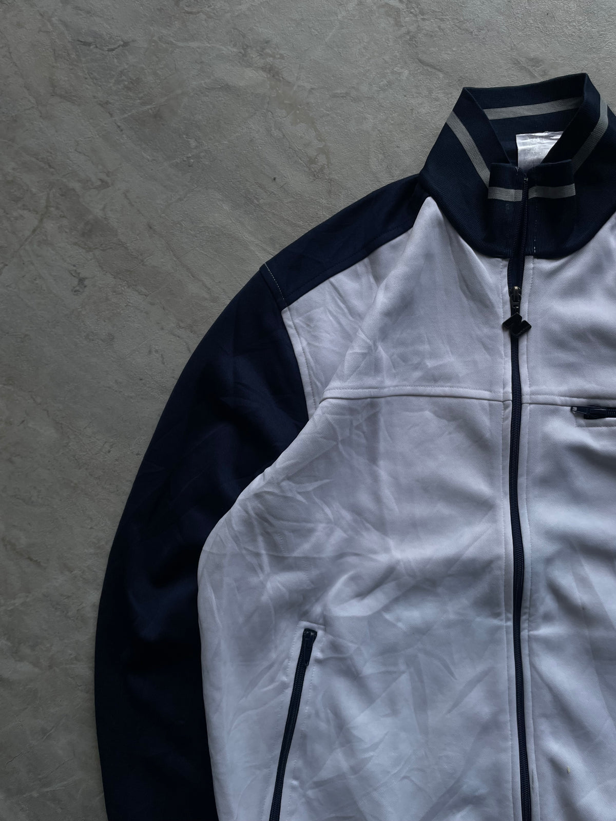 NEW BALANCE WHITE AND BLUE TRACK JACKET-L