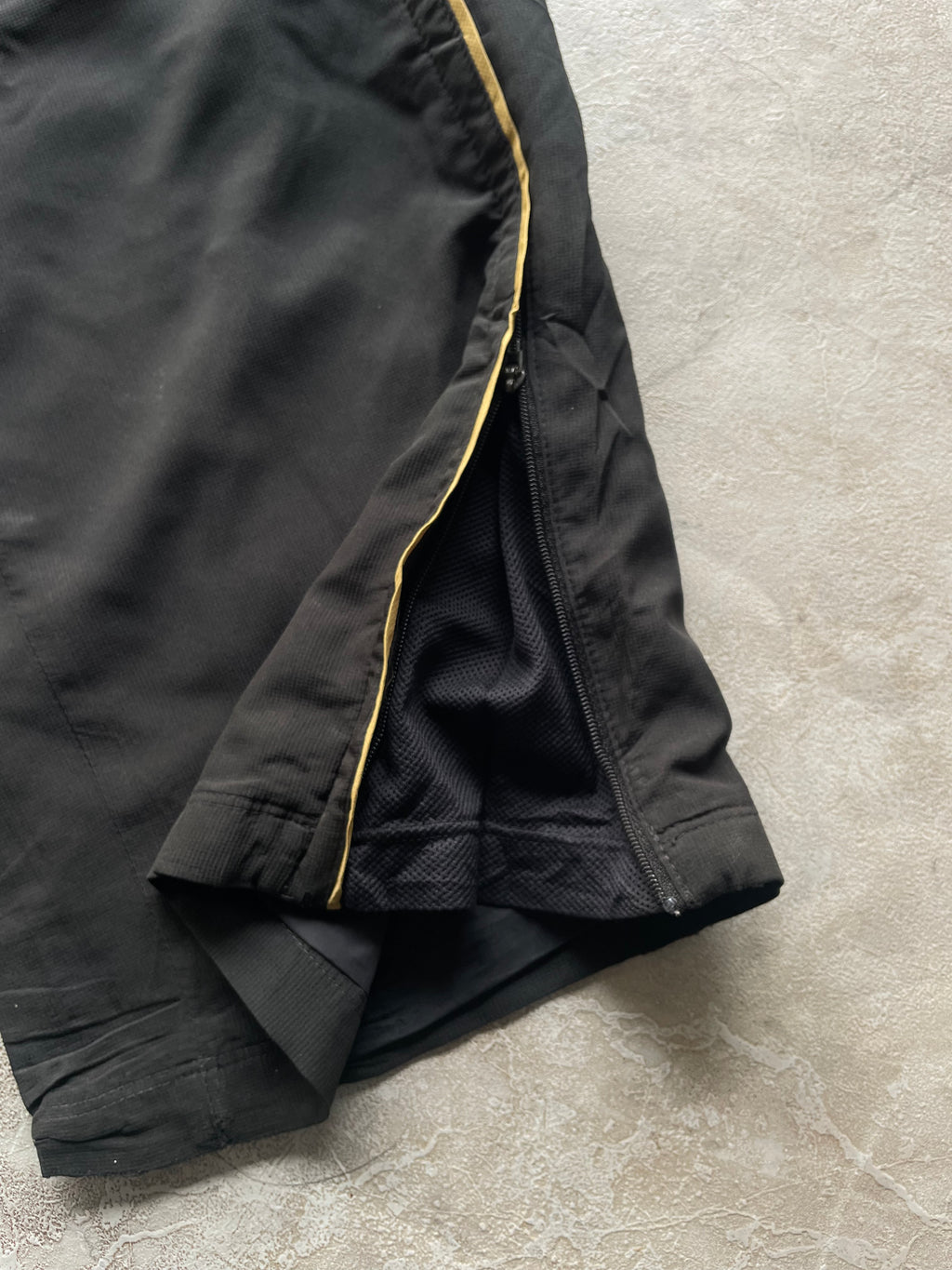 NIKE BLACK TRACK PANT