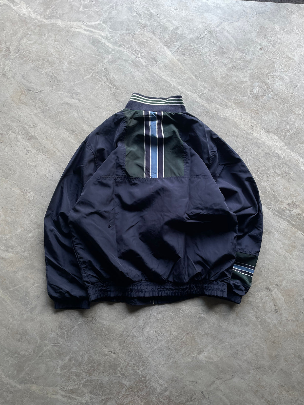 NAVY BLUE AND DARK GREEN REEBOK WINDBREAKER-L